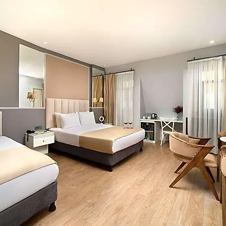 Ess Hotell *