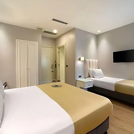 Ess Hotel *